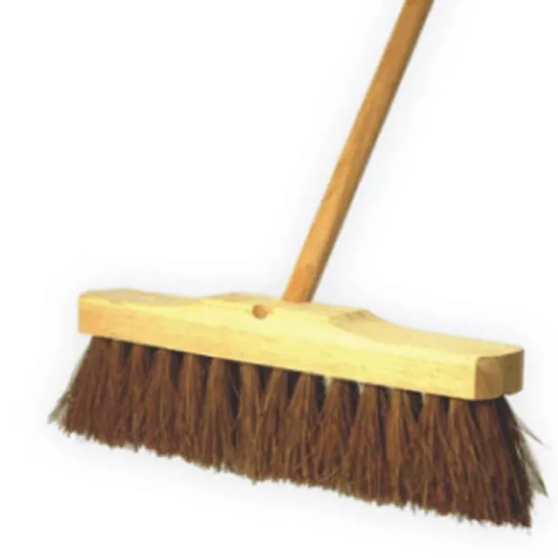 VASSOURA GARI PIACAVA 40CM COMUM YOMA